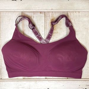 Victoria’s Secret Incredible Lightweight Sports Bra